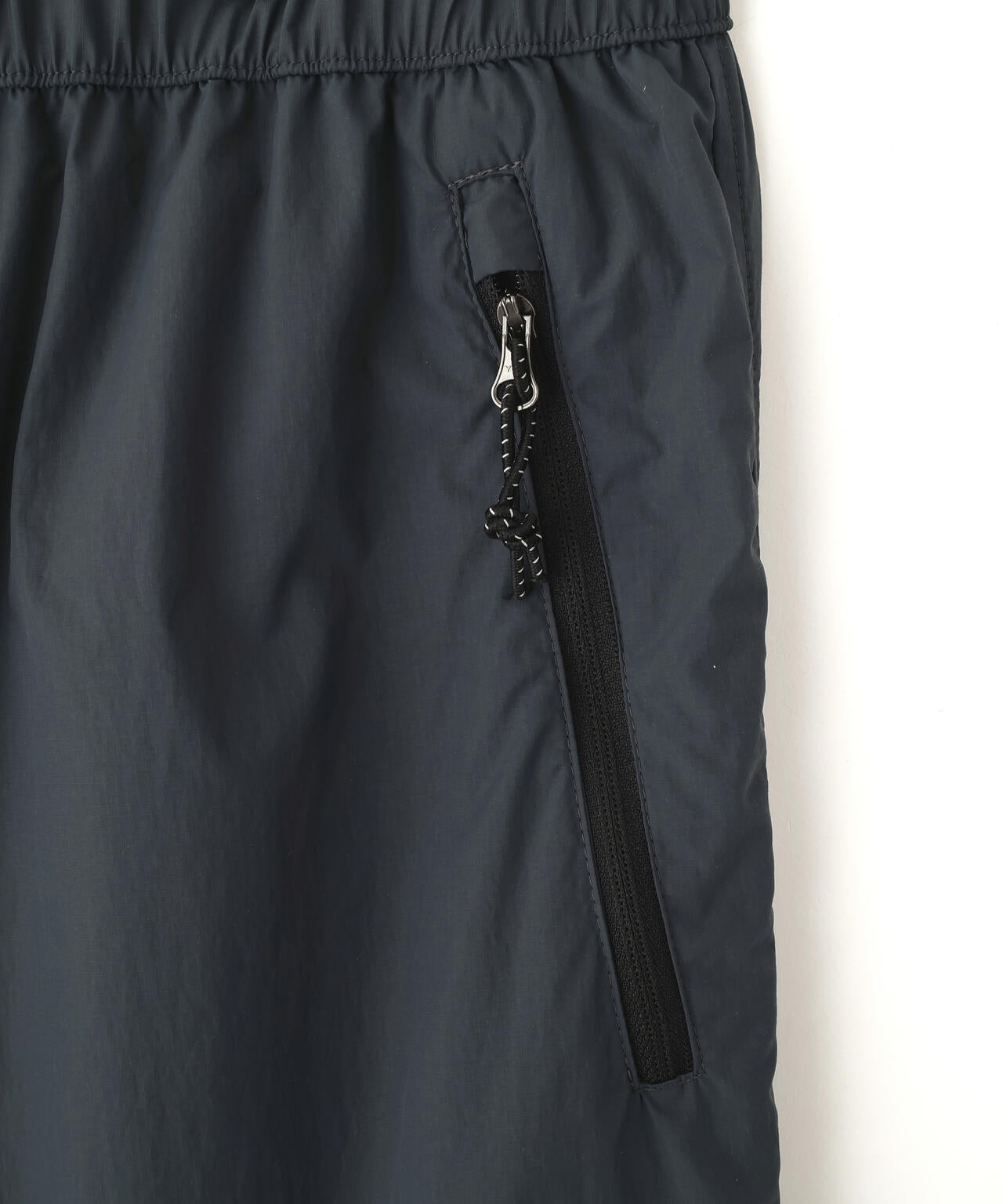 RECYCLE NYLON COMPACT RIPSTOP TROUSERS | MARGARET HOWELL