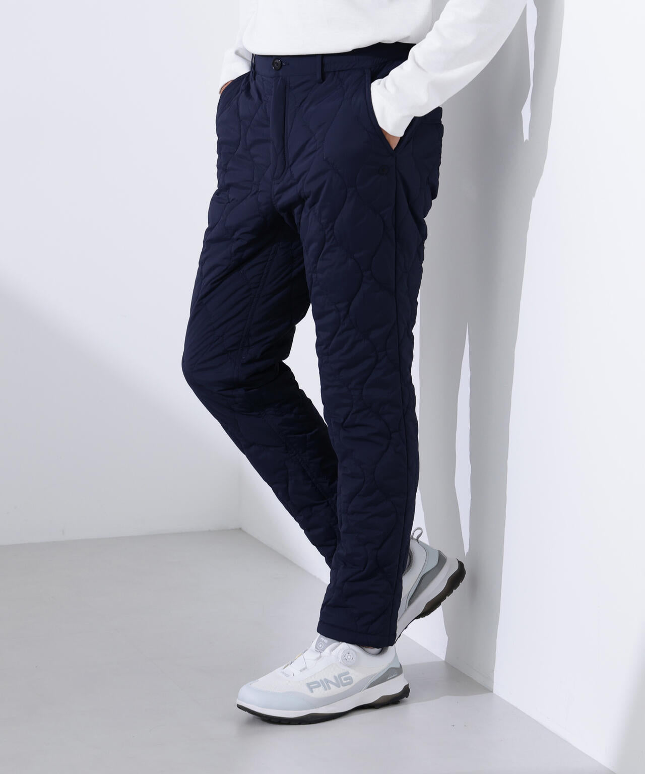 PING APPAREL】全方向ストレッチキルティングタフタテーパードパンツ