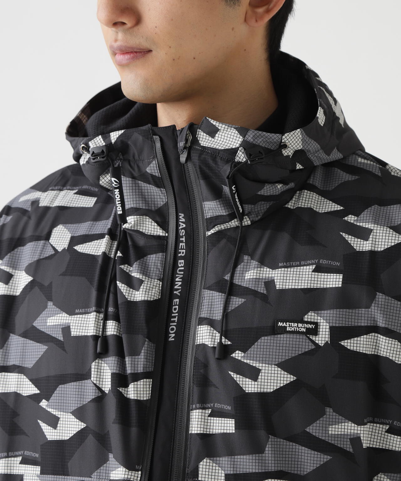 迷彩プリントフーディブルゾン | MASTER BUNNY EDITION（マスター