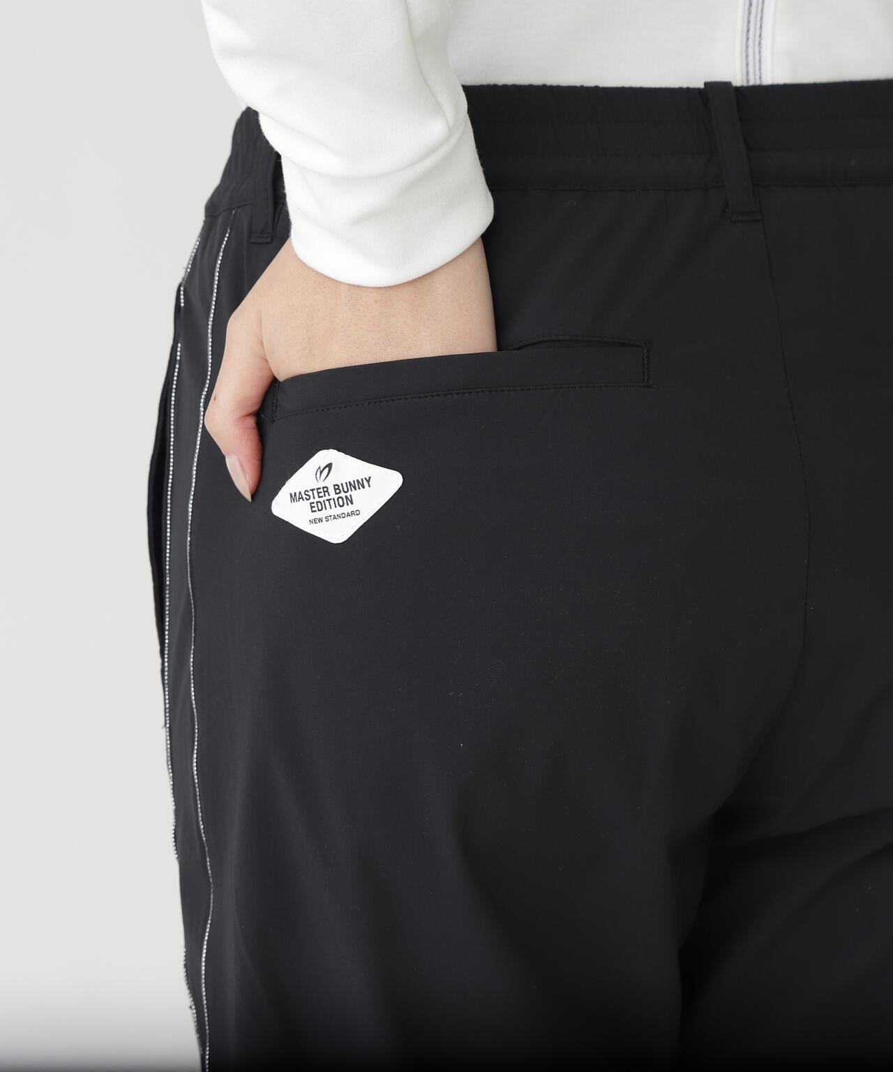 ナイロンストレッチパンツ | MASTER BUNNY EDITION（マスターバニー