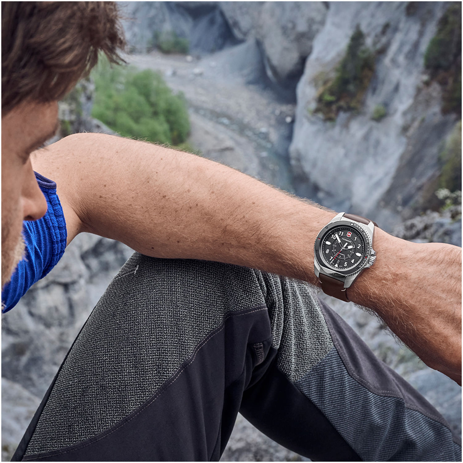 Relógio Victorinox Journey 1884 Masculino em Couro Marrom 241976.1