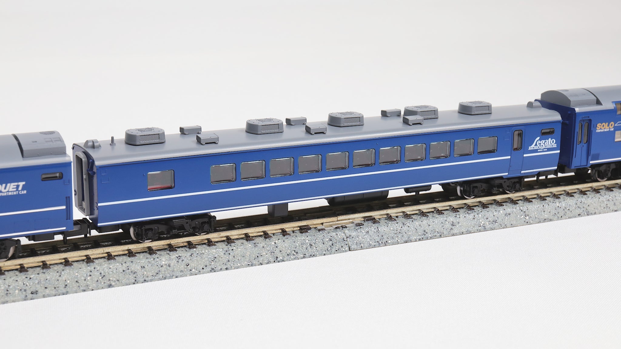 TOMIX [98858] JR 24系25形 特急寝台客車（なは）基本セット(8両) (N