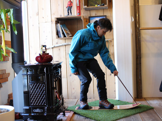 BURTONの雪板！？「THE THROWBACK （スローバック）」 – moderate