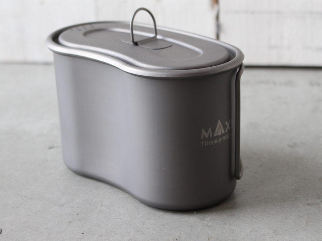 MAXI(マキシ)とBushCraft(ブッシュクラフト)のキャンティーンカップ