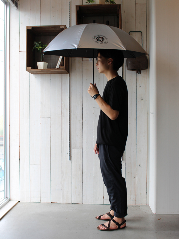 梅雨にも炎天下にも使えるシルバーシャドーのラインナップが増えました