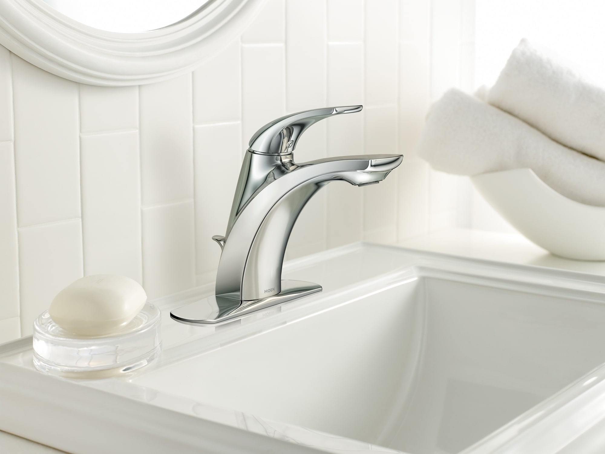 Moen Zarina Chrome 4-in centerset 1-Handle WaterSense Bathroom