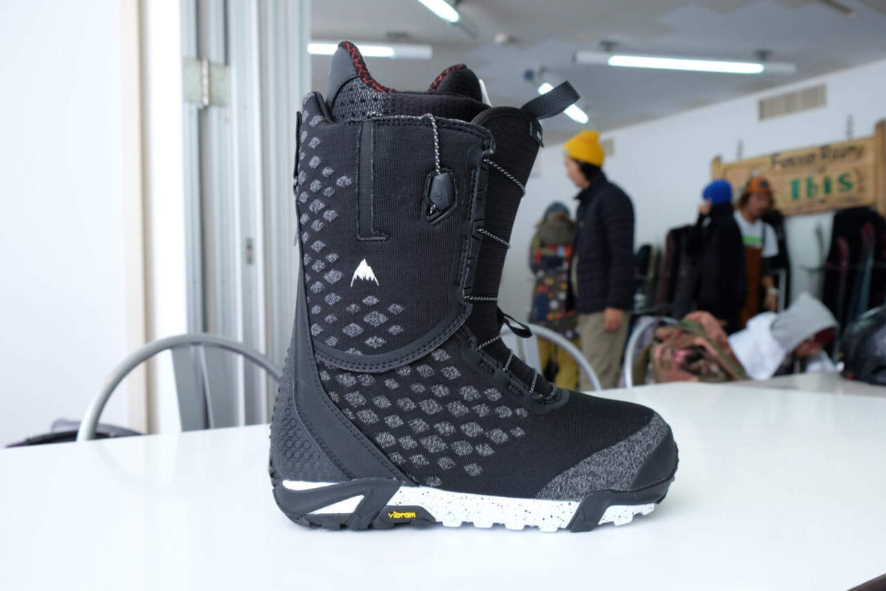 SL-X｜｢履いていない感覚｣に最も近づいたBURTONの傑作 | スノーボード