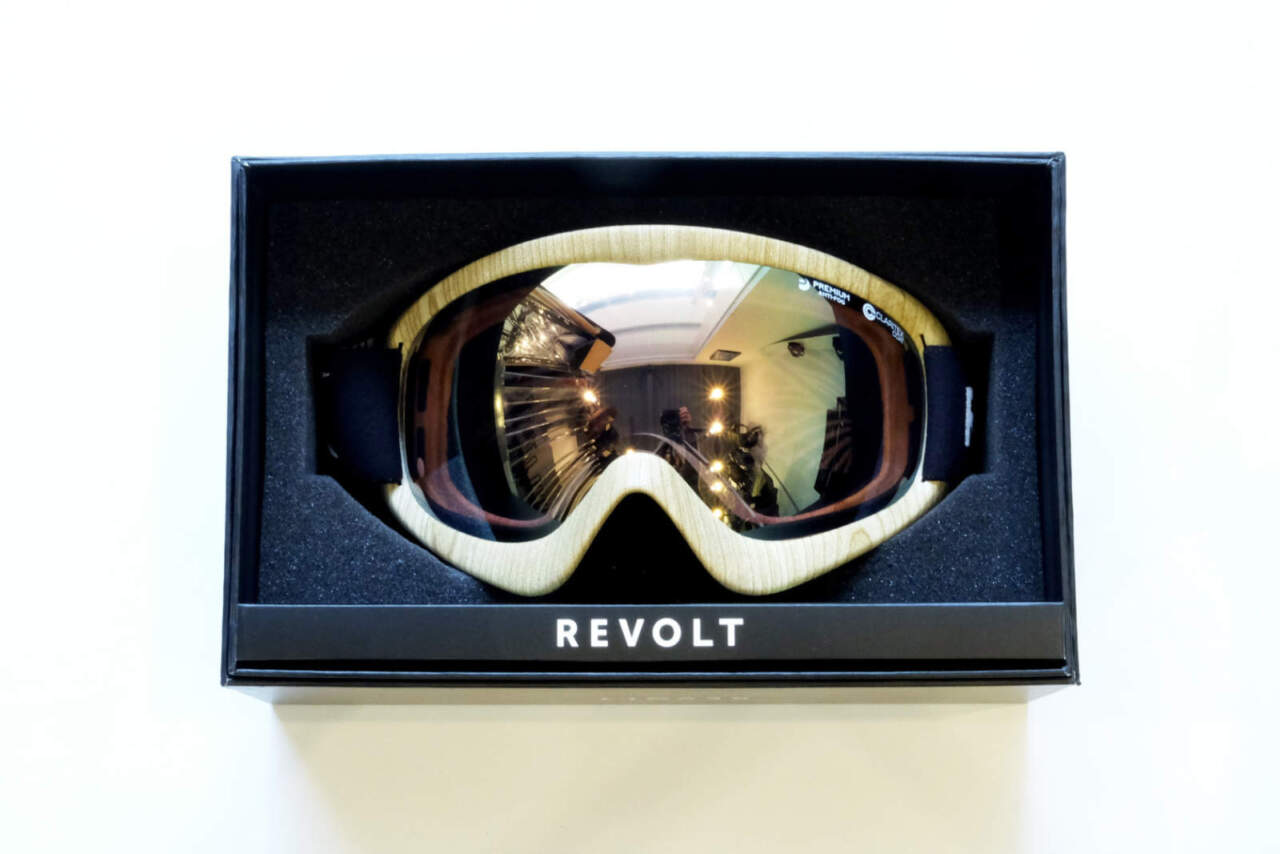 ゴーグルブランドrevoltが実現した 本当のジャパンフィット
