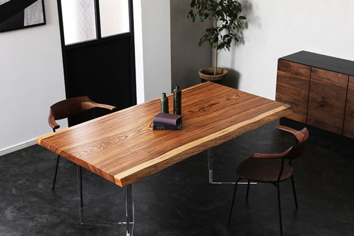 一枚板テーブルの専門店【アトリエ木馬】