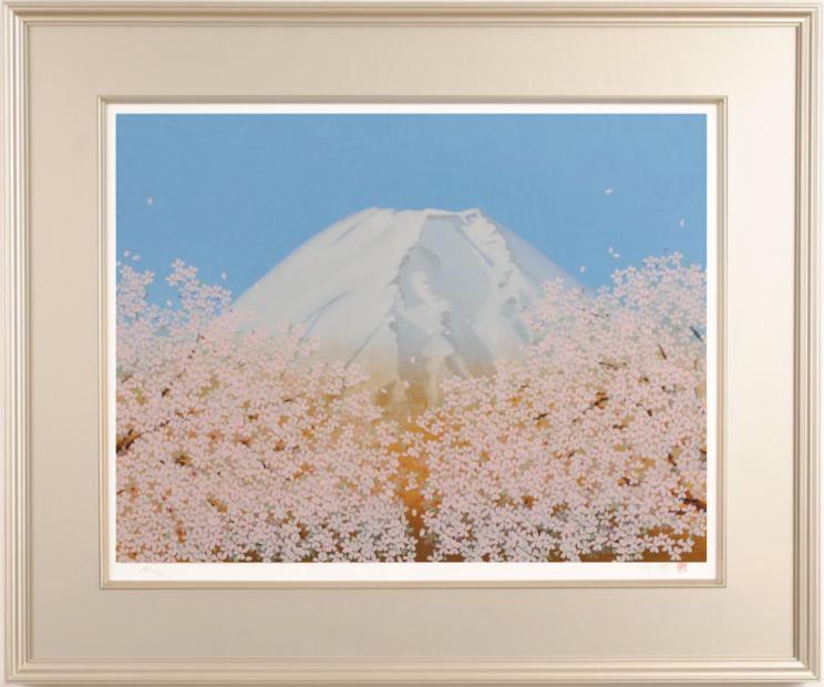 中島千波がシルクスクリーンの版画で制作した富士山と桜の和の絵「不二