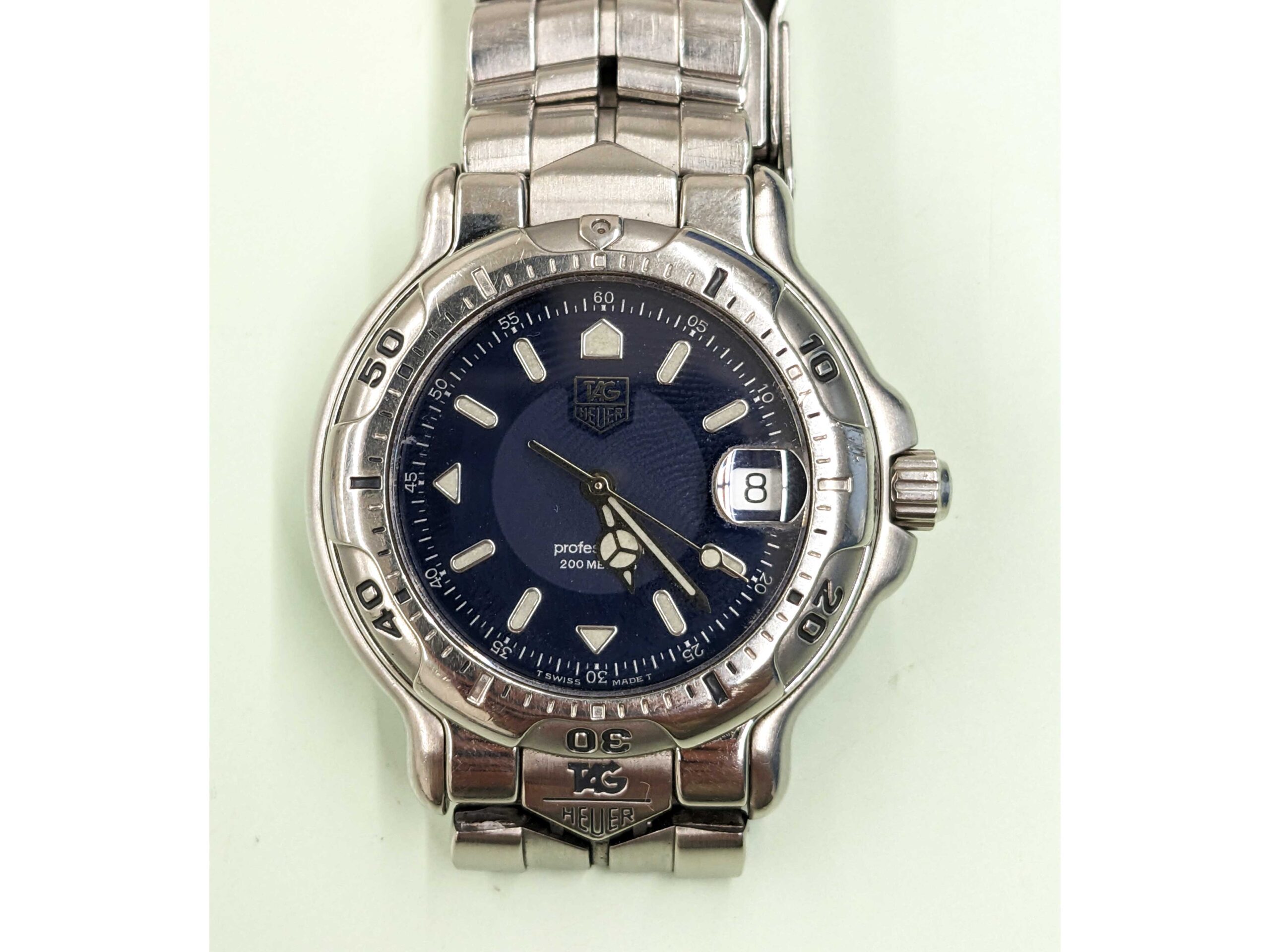 タグ・ホイヤー ベルト部分の破損：レーザー溶接修理と費用