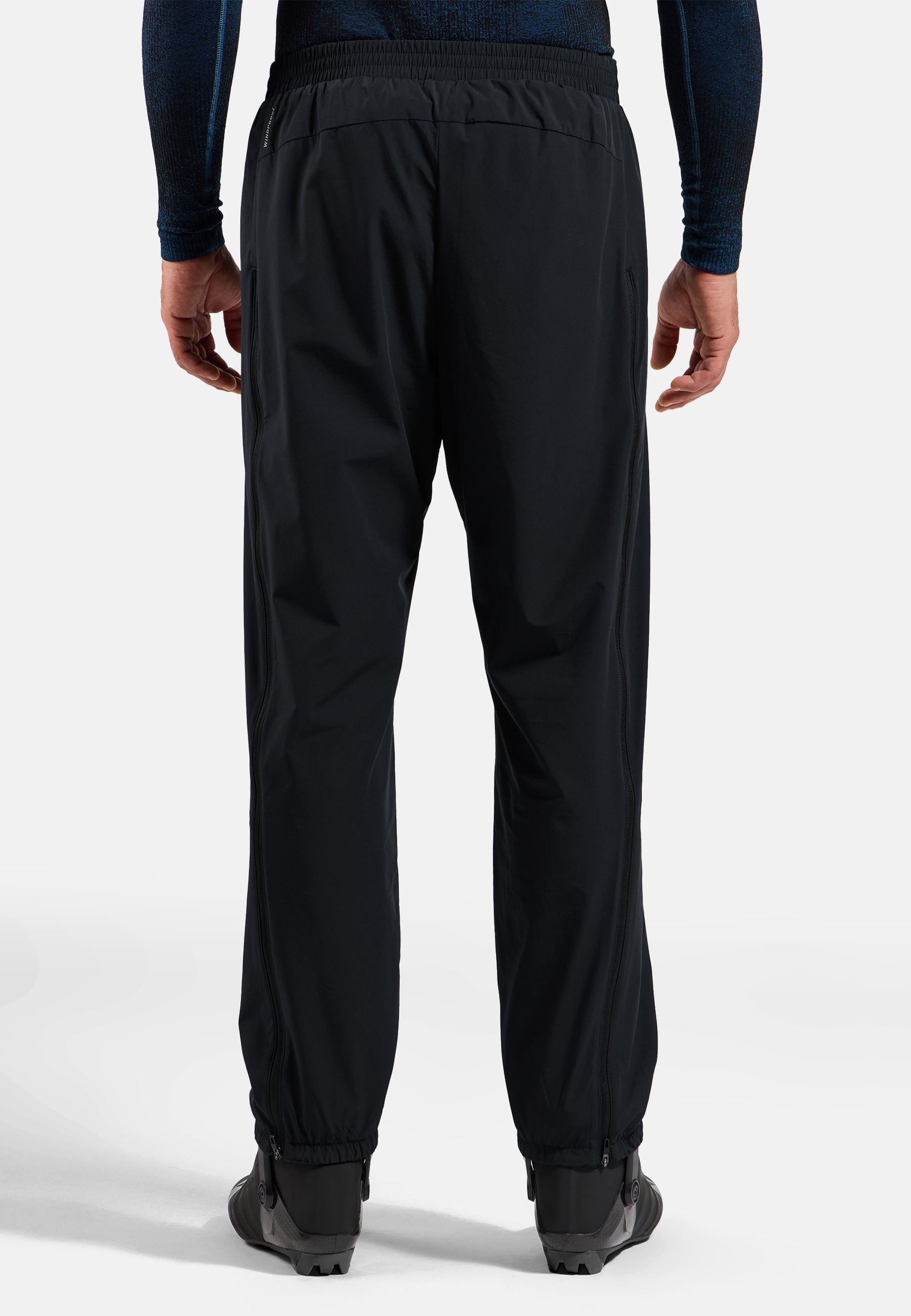 The windbreaker cross-country pants in black | High-Performance | Odlo