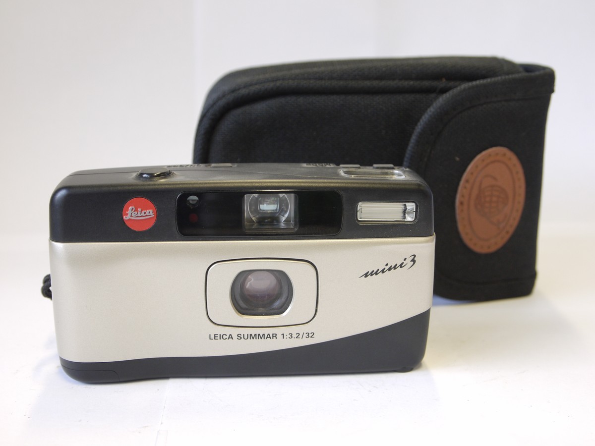 Leica Mini 3 Compact Autofocus 35mm camera with 32mm f3.2 Summar