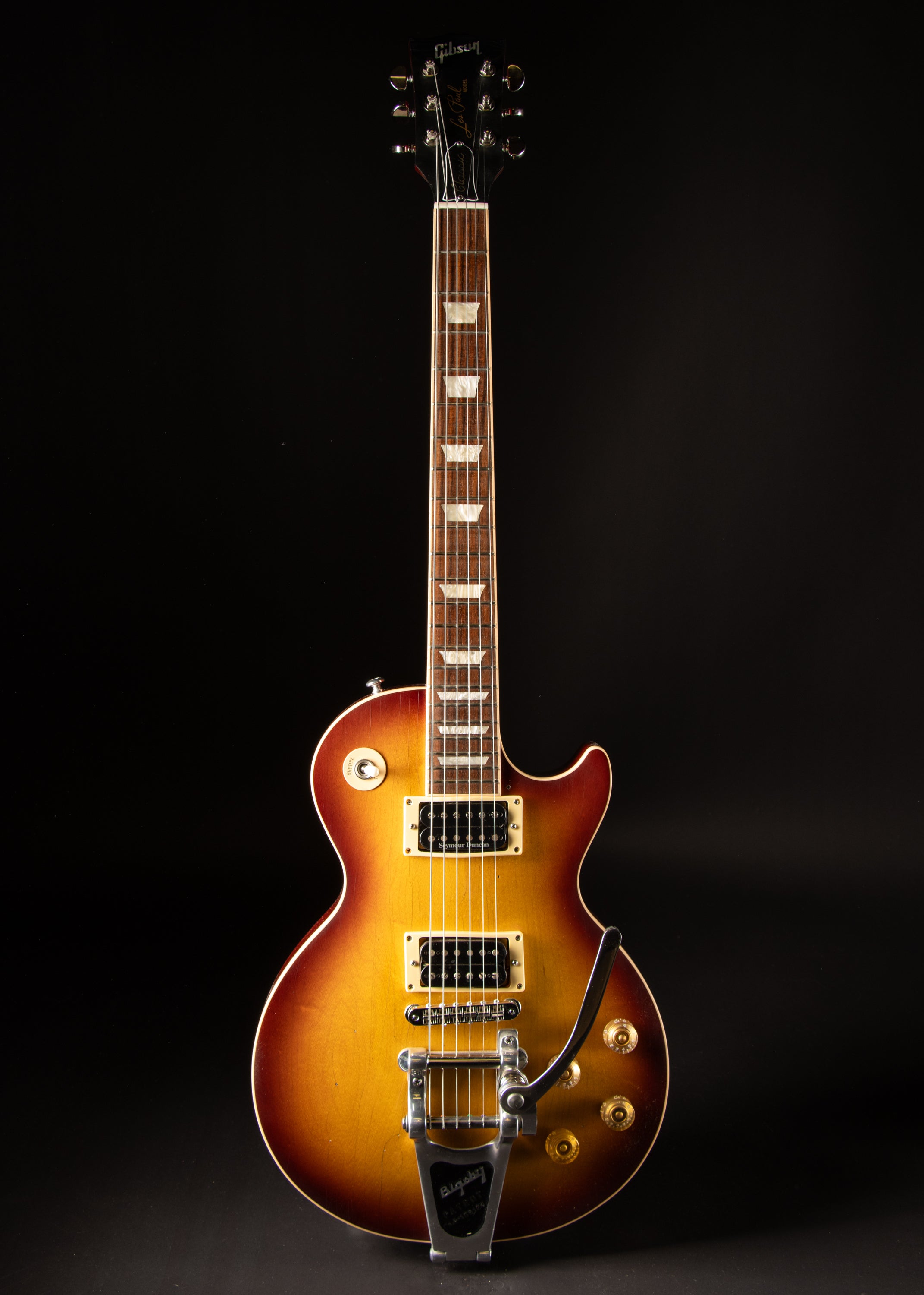 2016 Gibson Les Paul Classic w/Bigsby Tobacco Sunburst – Music