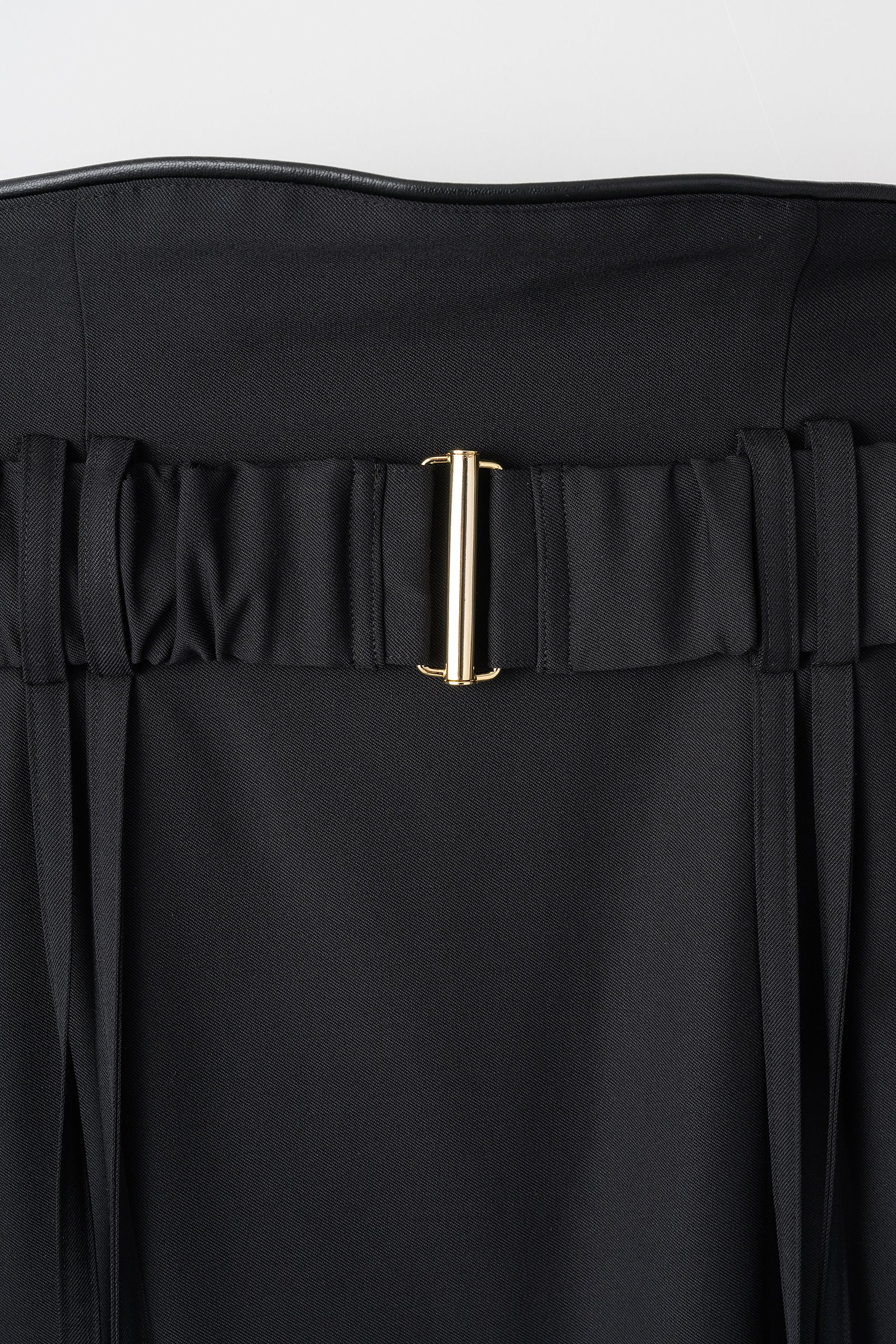 Morpho embroidery skirt (Black)