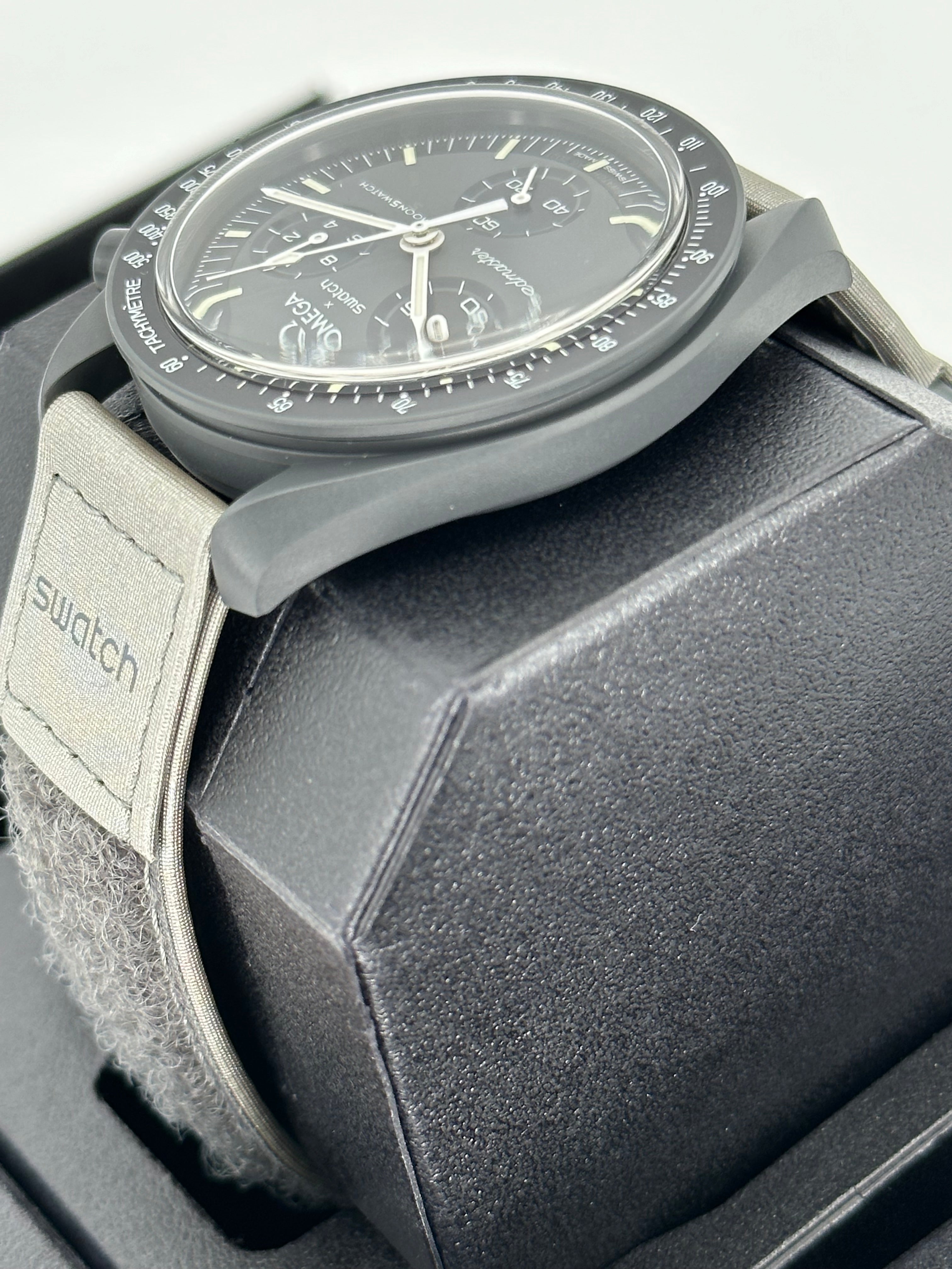 NEW Omega S033A100 Bioceramic Moon Swatch - Mission to Mercury