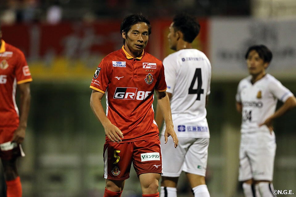 長澤和輝 | 選手・スタッフ | チーム | 名古屋グランパス公式サイト