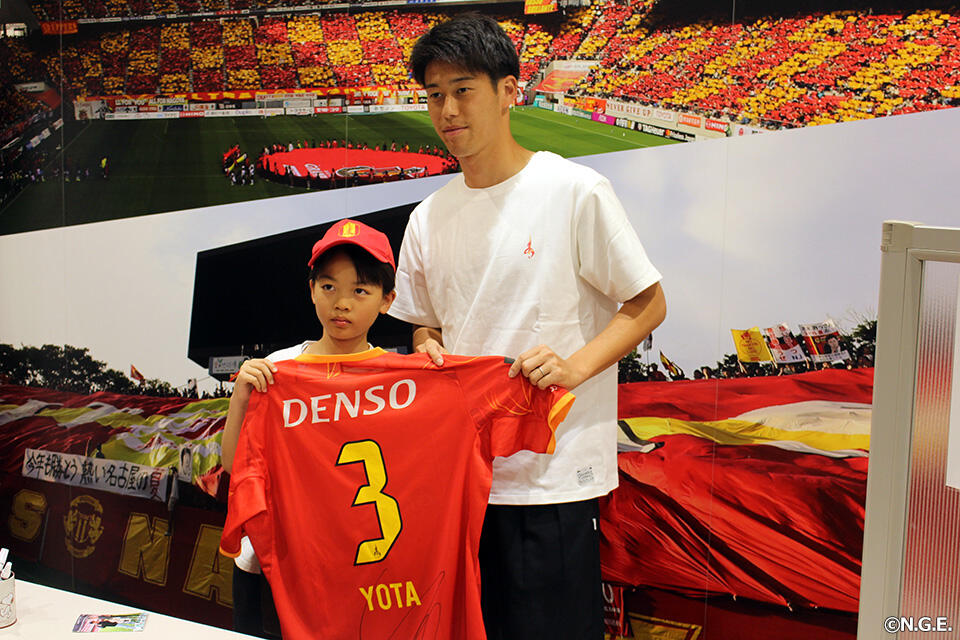クラブグランパス 宮大樹選手、佐藤 瑶大選手 来店イベントを開催しま