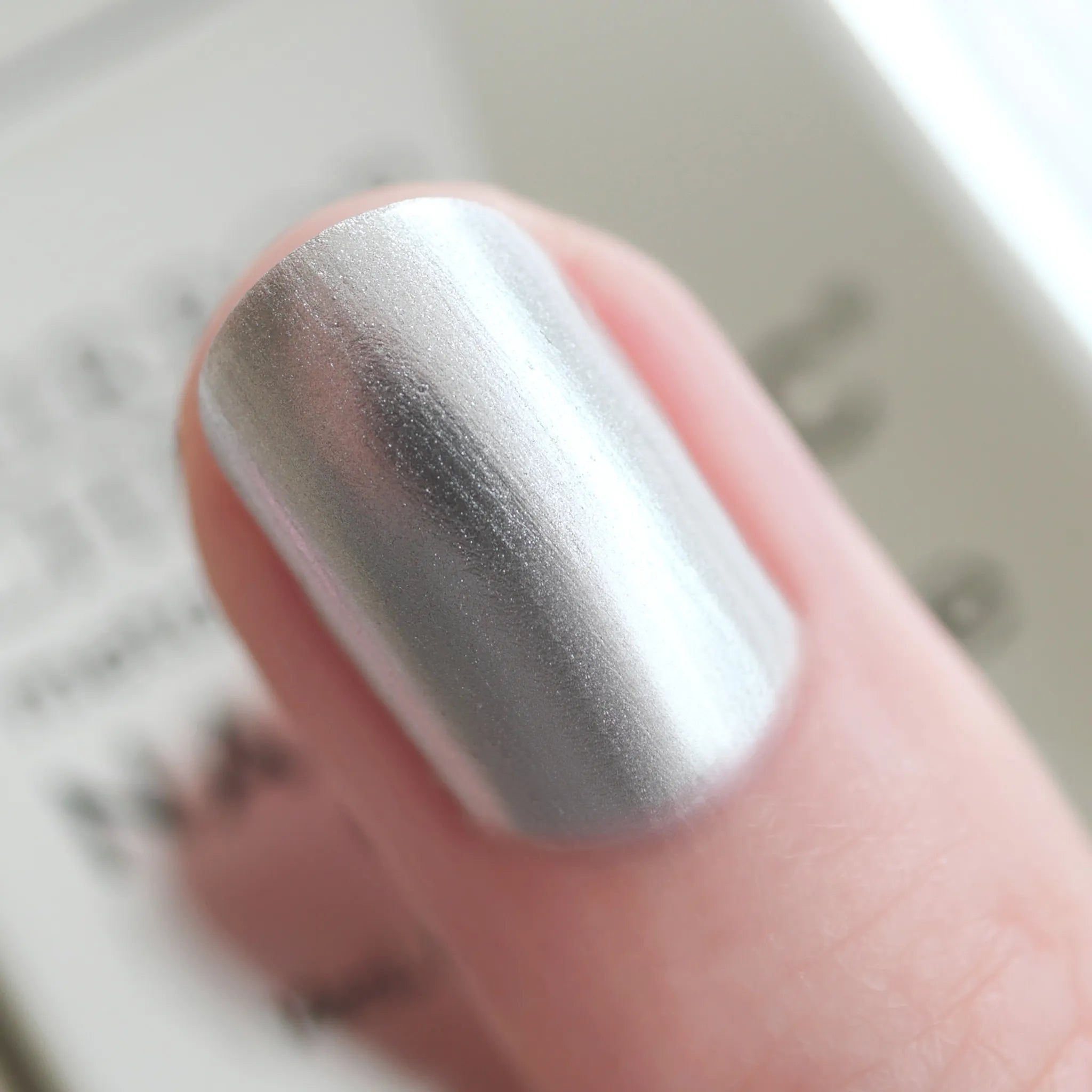 ミラー クローム・シルバー サーブド | NAILS INC（ネイルズ インク