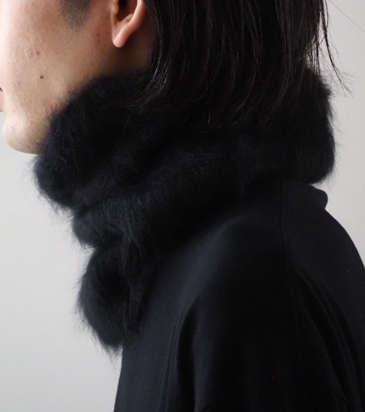 COMOLI カシミヤ ファー ネック ウォーマー, Black – Navyblue