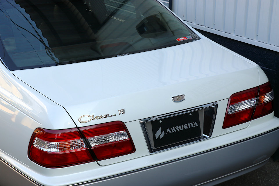 かずまる 1/43日産シーマY33 41LV 1996 ミニカー ホワイト 1/43 日産