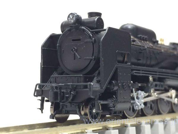 14系寝台特急「さくら」が 入線です。KATO 10-598 / 10-599 ブルー