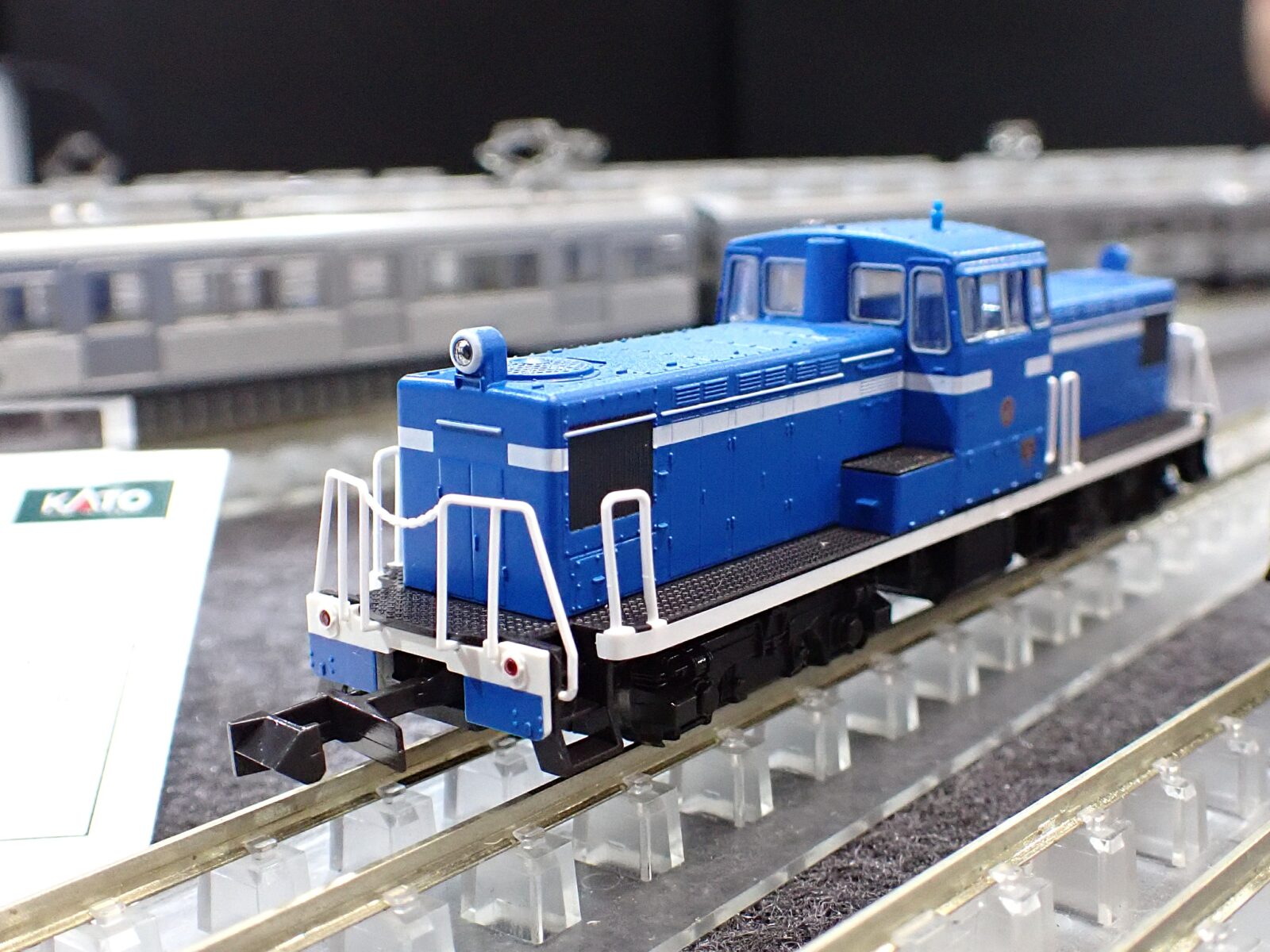KATO JR西日本 マイテ49＋旧形客車 4両セット 品番：10-1893 鉄道模型