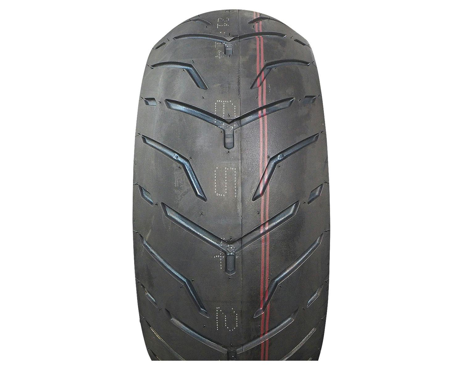ハーレー ブレイクアウト タイヤ 240/40R18 2021年製 バイク タイヤ