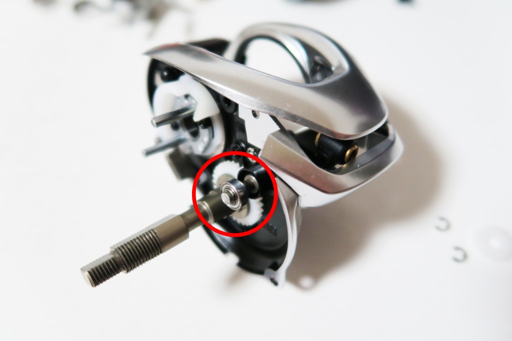 16メタニウムMGLのベアリング＆ハンドルを交換！ | ネスブログ