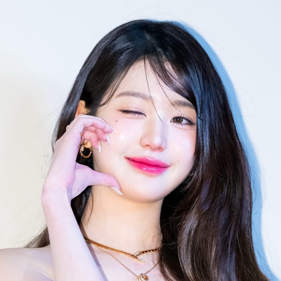 奇跡の10等身”IVEウォニョン（21）、ソウル「14億円超」の超高級