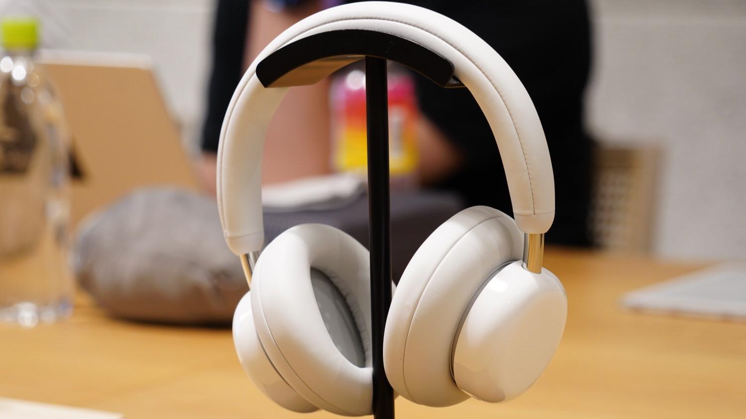 CMF Headphone Pro」発表。イヤークッション交換や音変えスライダー等