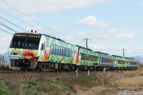 JR四国の車両・列車(2) 2000系、試作車両「TSE」から「アンパンマン