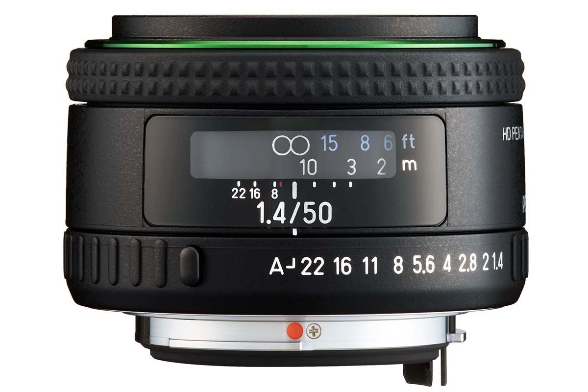 PENTAX、2種類の50mm F1.4レンズ 同じ焦点距離、開放F値でも描写が違う