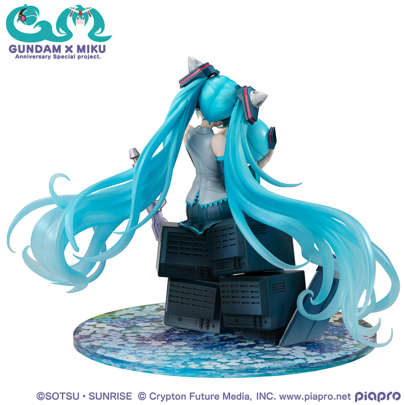 ガンダム45周年×初音ミク」コラボプロジェクトより、イラストレーター