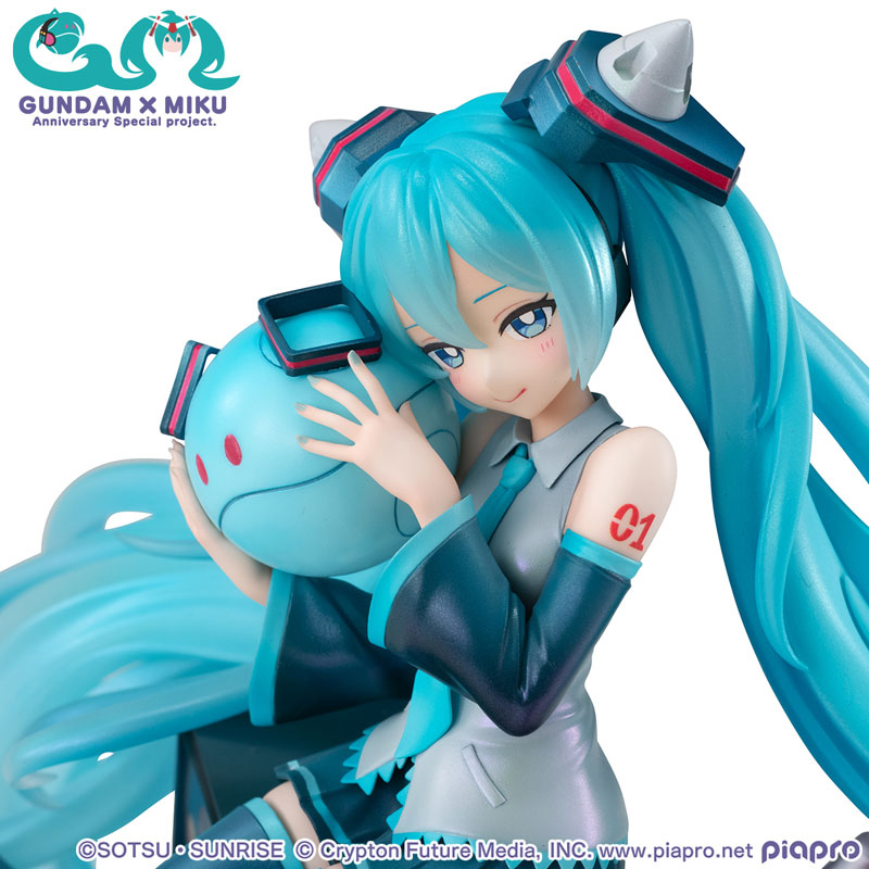ガンダム45周年×初音ミク」コラボプロジェクトより、イラストレーター