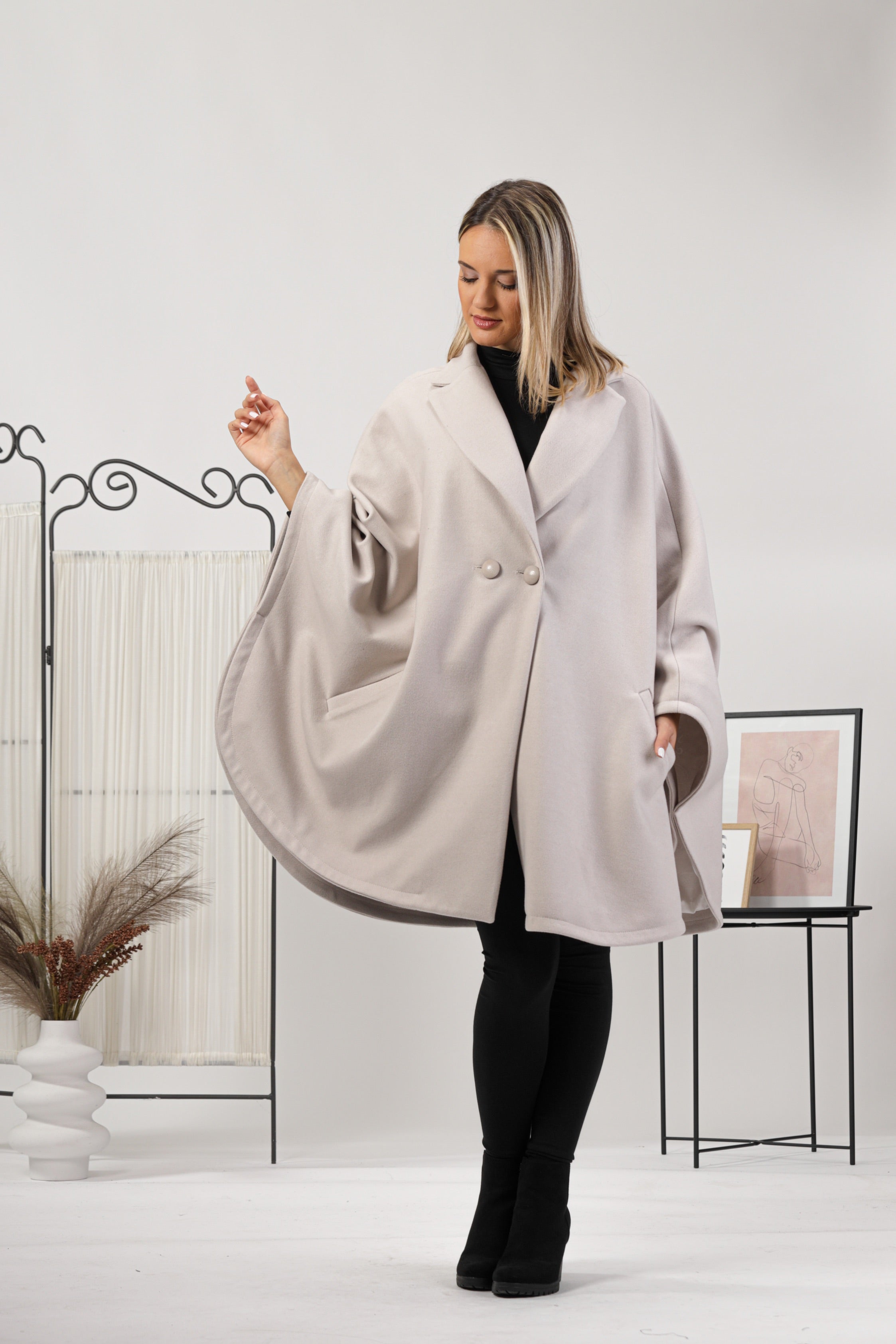 Off white Loose Cape Coat from NikkaPlace | Effortless fashion for