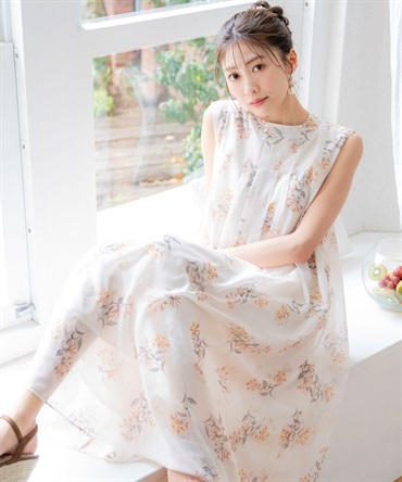 Dolce&Gabbana青と白の花柄 ノースリーブワンピース Dolce&Gabbana子供