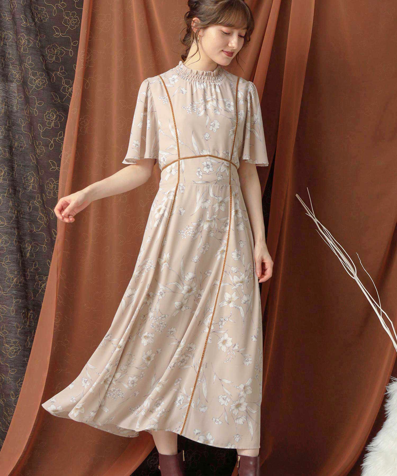 ペン描きリリーワンピ | ロングワンピース | NOELA OFFICIAL WEB STORE