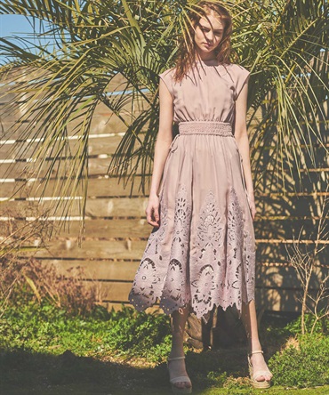 ラッセルノ ワンピース サイズ1 タグ付き 新品 刺繍 ラッセルノ