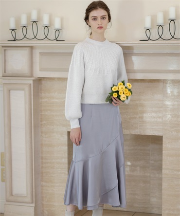 アシメフリルサテンスカート | フレアスカート | NOELA OFFICIAL WEB STORE