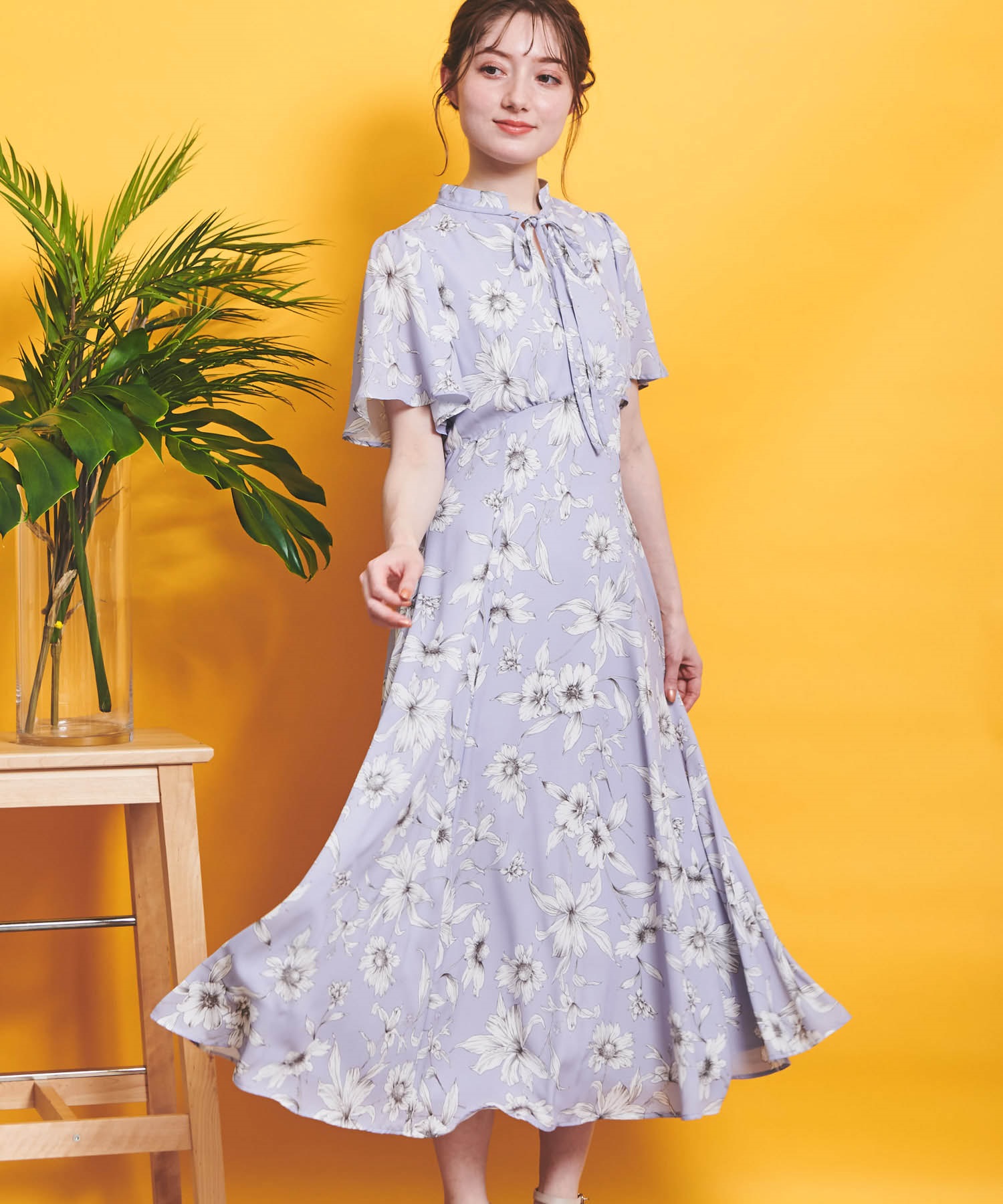 ラインフラワーワンピース | ロングワンピース | NOELA OFFICIAL WEB STORE