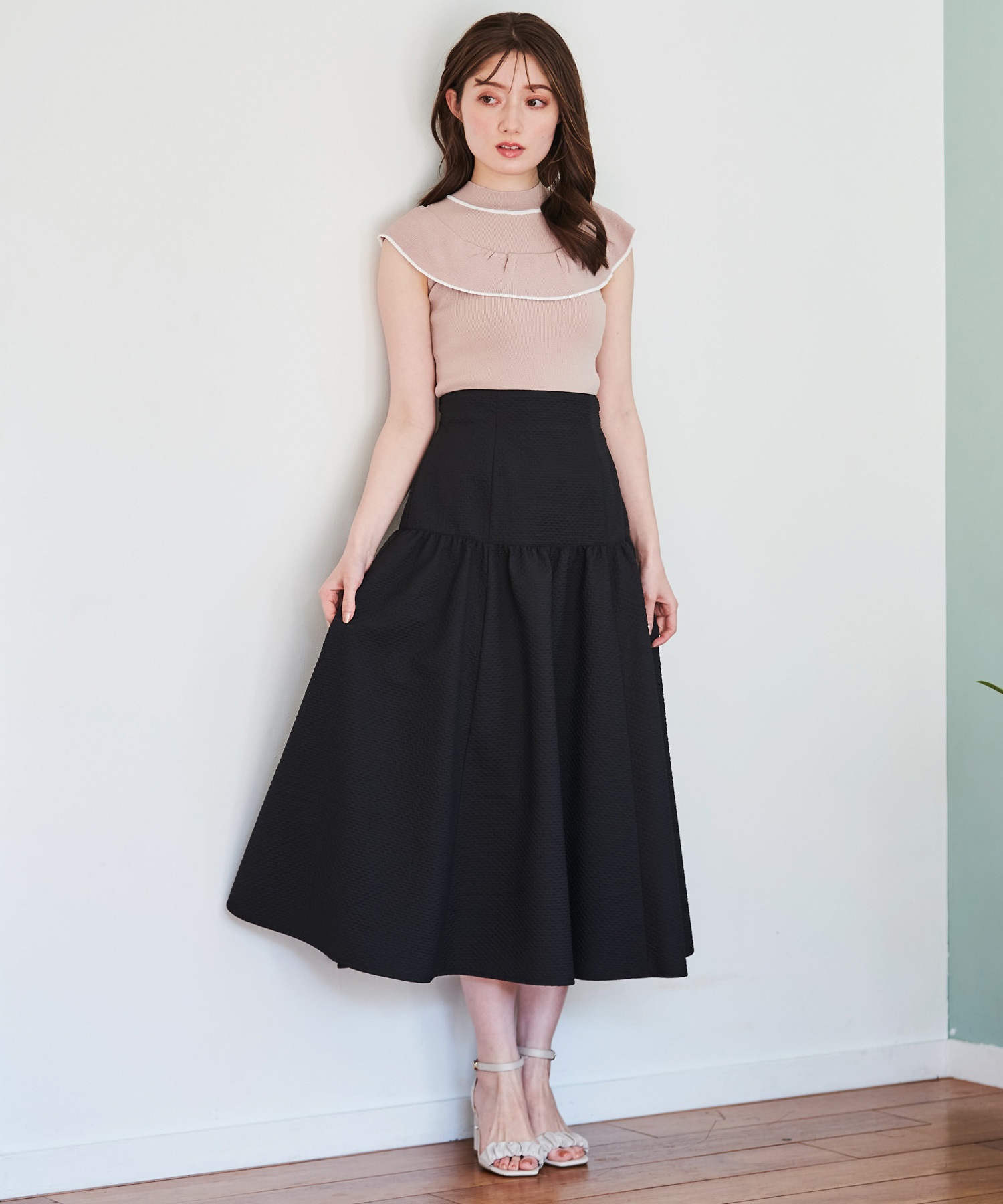 エンボススカート | フレアスカート | NOELA OFFICIAL WEB STORE