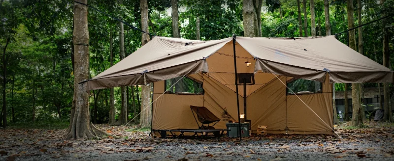 ワンティグリスの自由度の高いシェルターテント「CozShack ホット