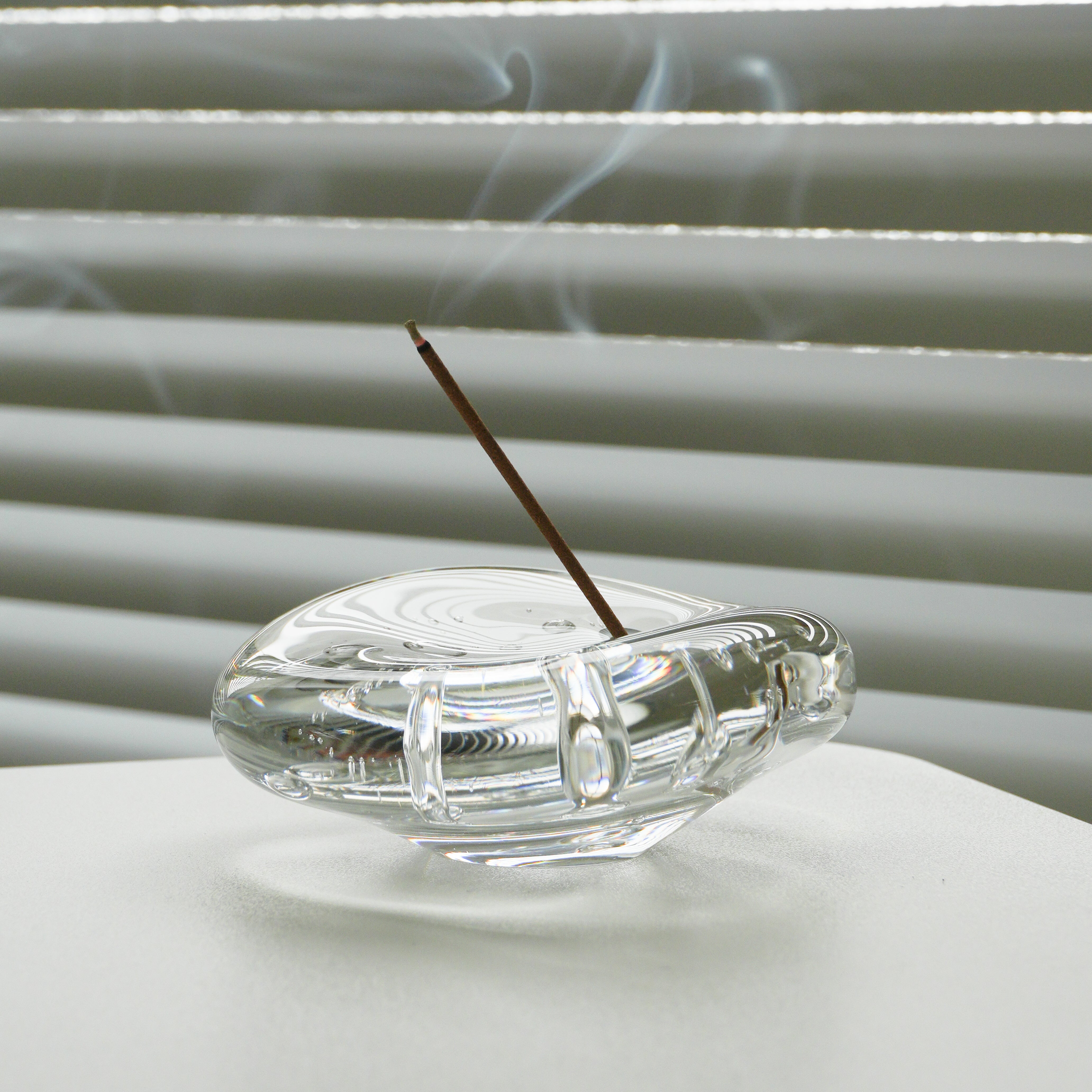 Glass Incense Holder ガラスのお香立て – noble｜インテリアになる瓶