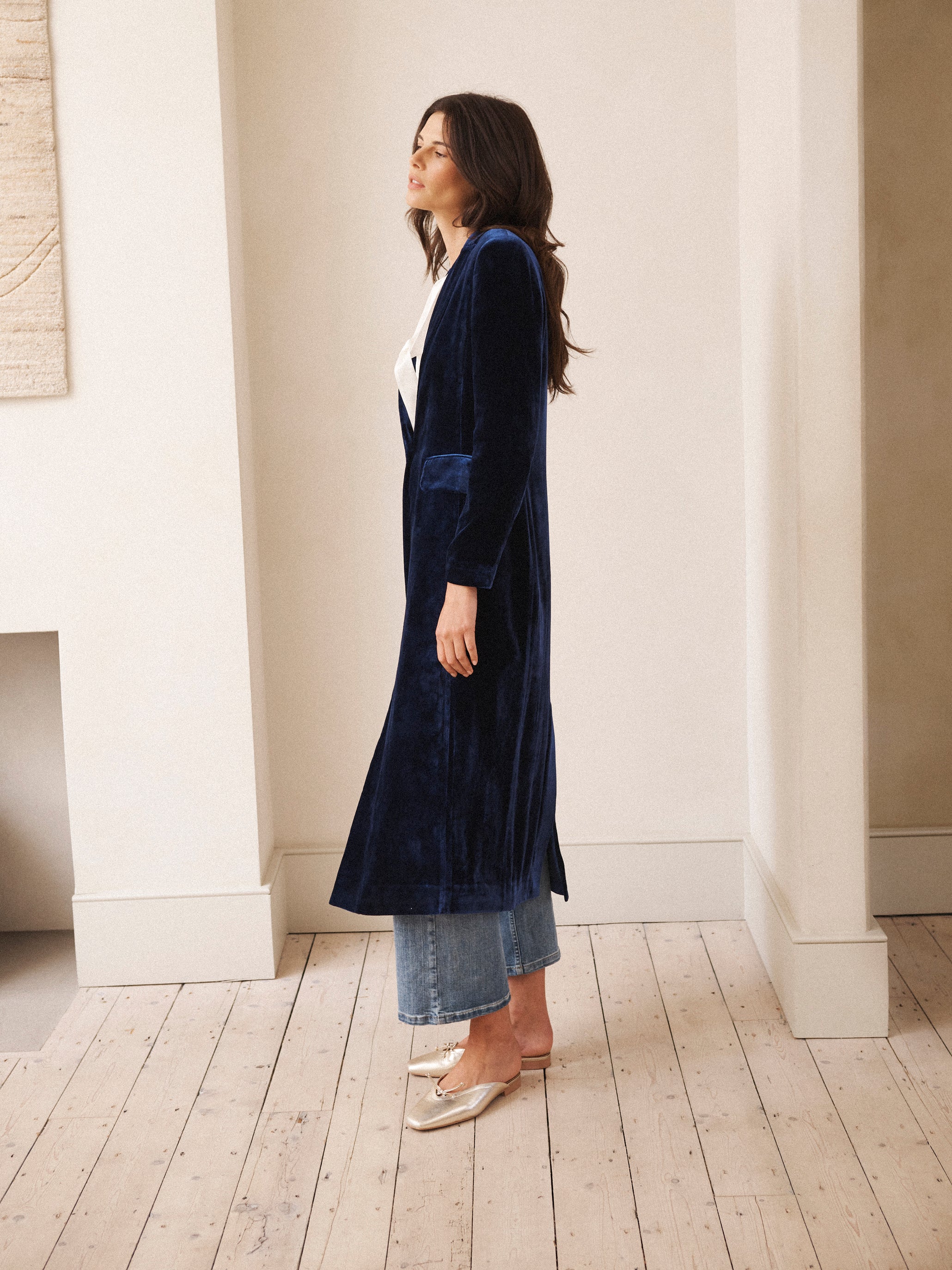 Odette Velvet Opera Coat in Midnight Navy | Women's Luxury Silk