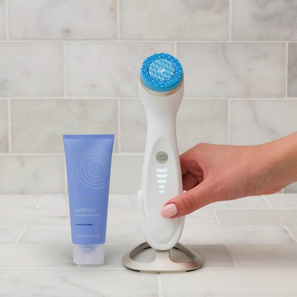 LumiSpa Activating Cleanser for normal/combination skin