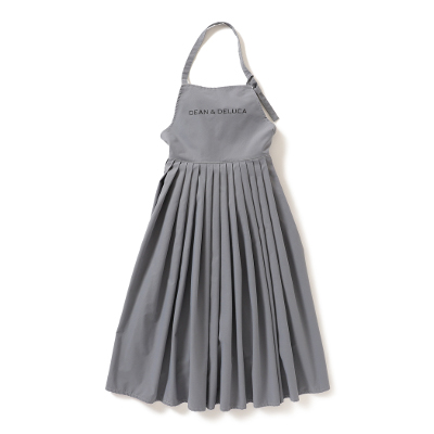 DEAN & DELUCA × BEAMS COUTURE】がコラボ、エプロン5型とかごバッグ2