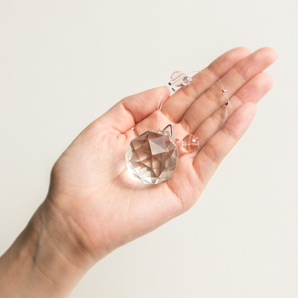 美少女戦士セーラームーン 幻の銀水晶 サンキャッチャー B」。 [画像