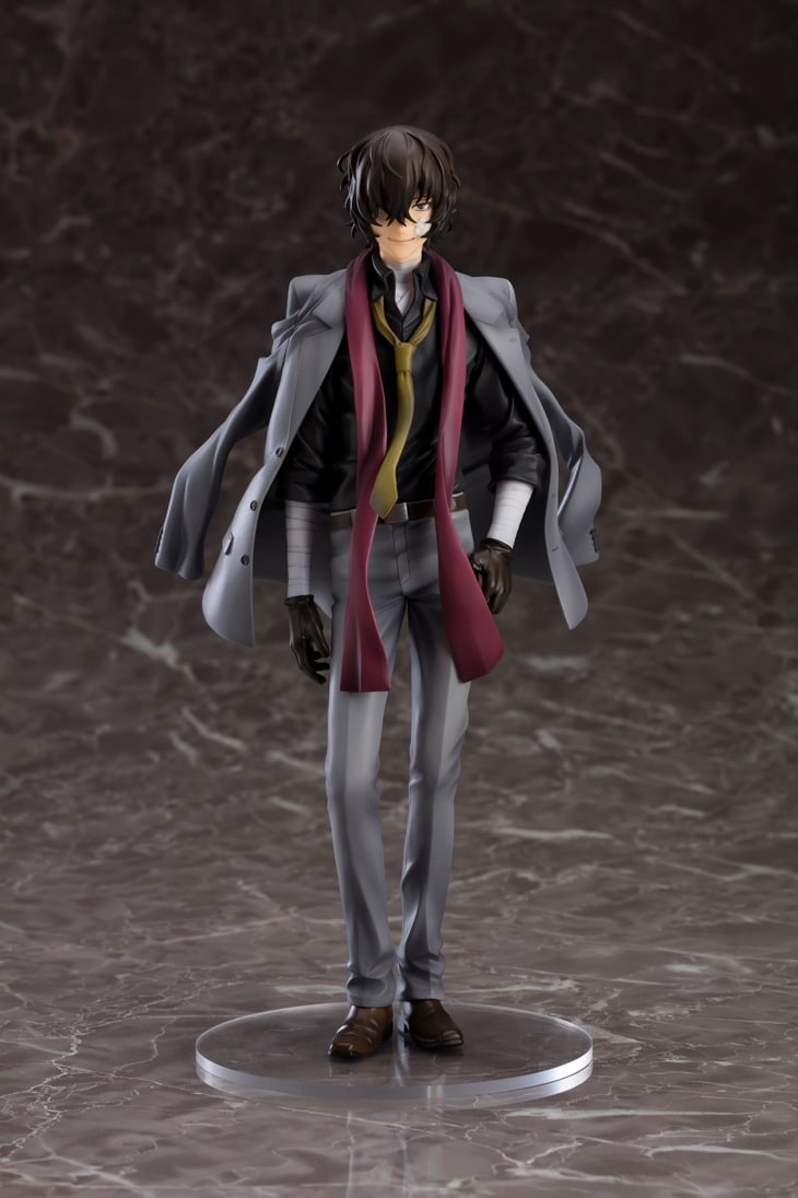 文豪ストレイドッグス」不敵に微笑むスーツ姿の太宰治が1/8フィギュア