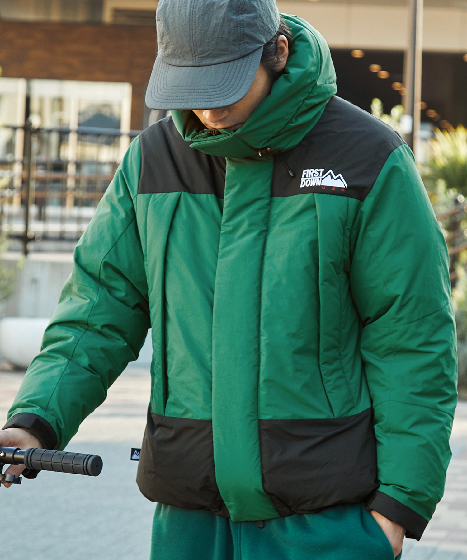 美品 Burton フード付きロングジャケット オリーブグリーン 【公式通販】